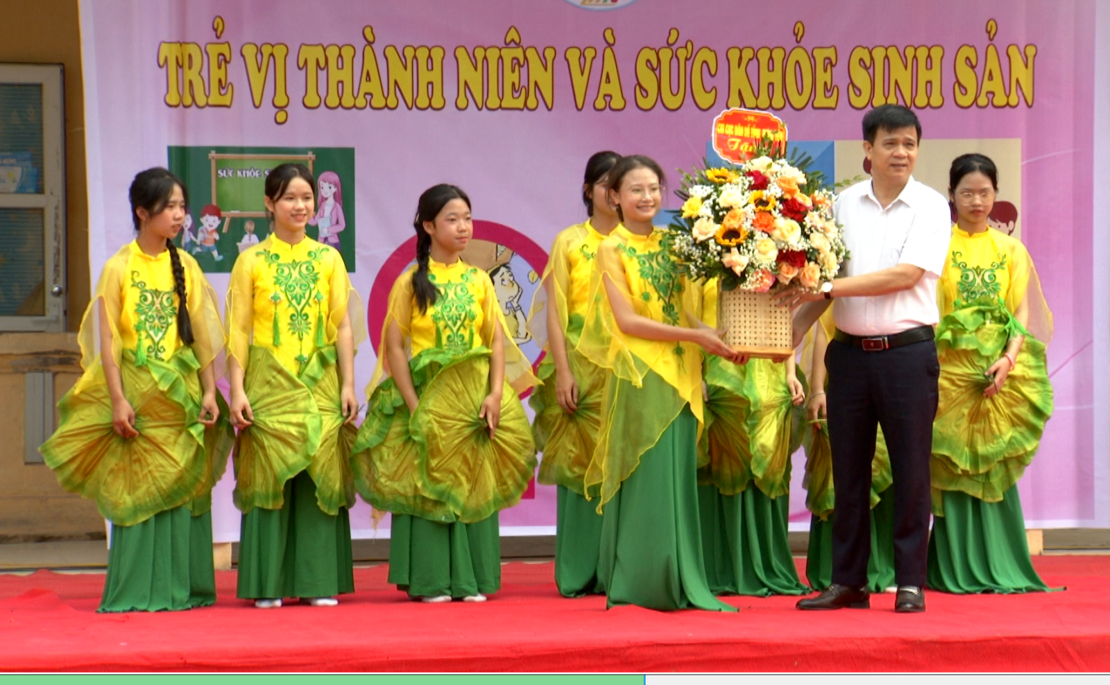 HƯNG YÊN - HƯỞNG ỨNG NGÀY TRÁNH THAI THẾ GIỚI 26/9/2025: “Không mang thai ở tuổi chưa thành niên vì tương lai, hạnh phúc của chính mình”