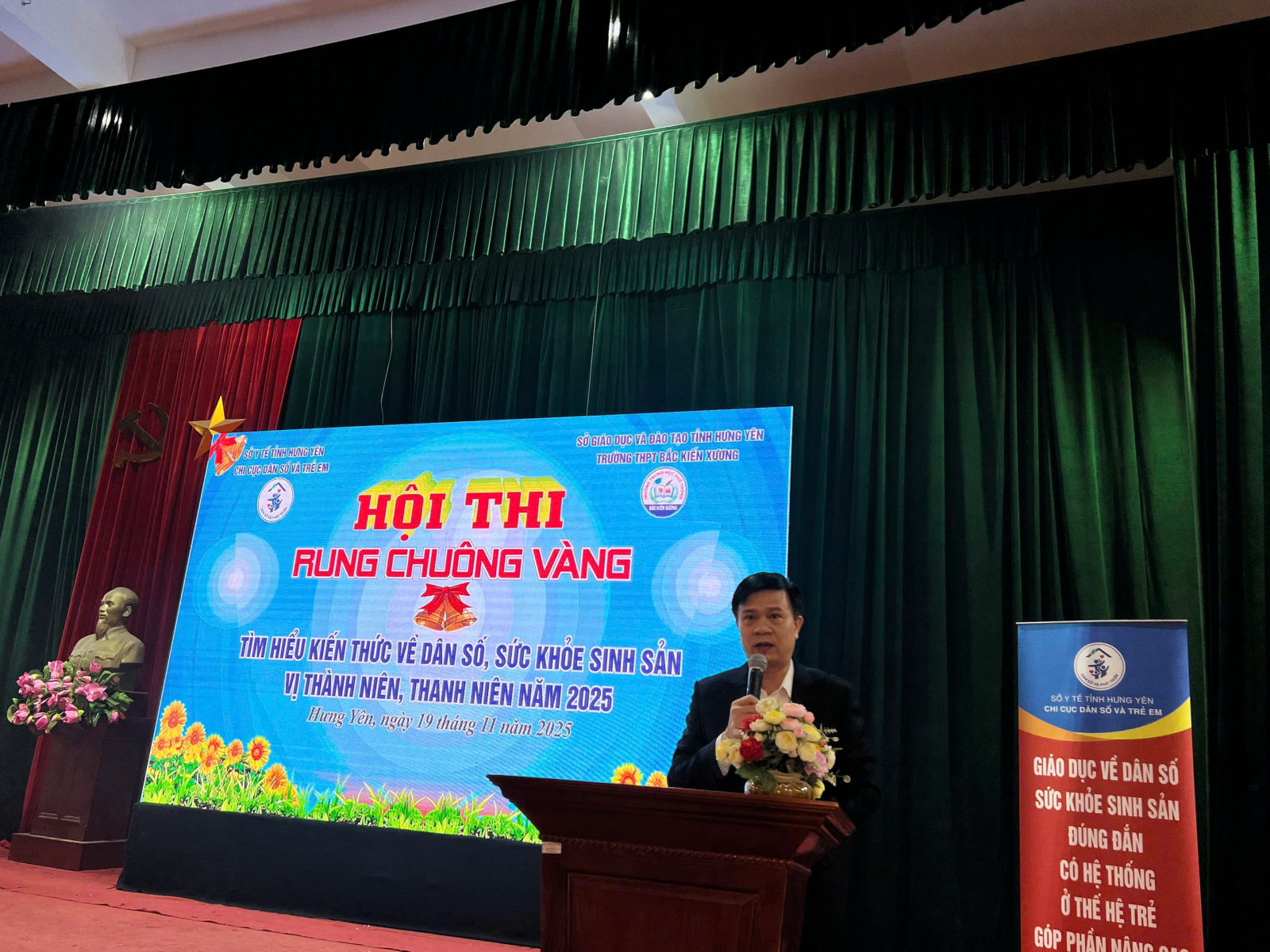 Chi cục Dân số và Trẻ em phối hợp với Trường THPT Bắc Kiến Xương  tổ chức Hội thi Rung Chuông vàng